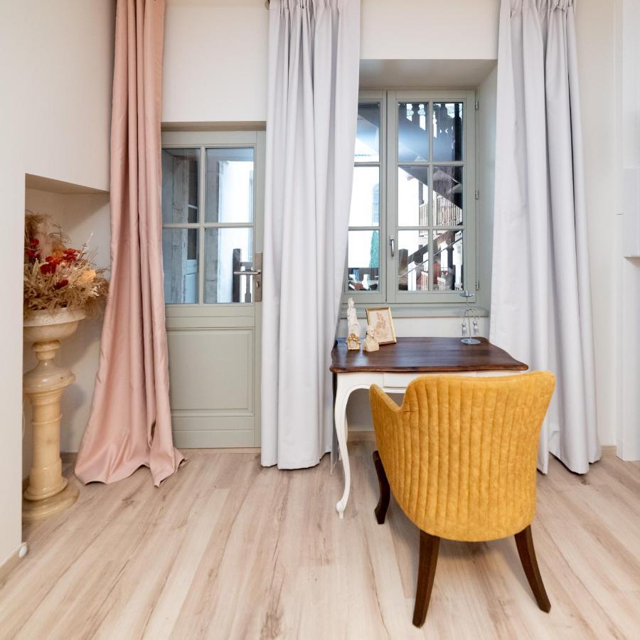 Les Coursives Appartements Mâcon Exterior foto